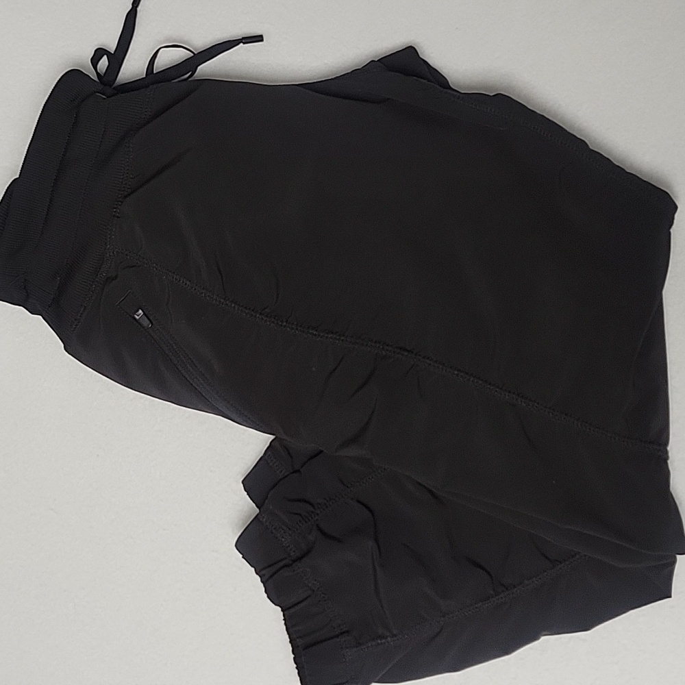 Kirkland Signature Ladies Active Crop Pant Size~Small Color~Black